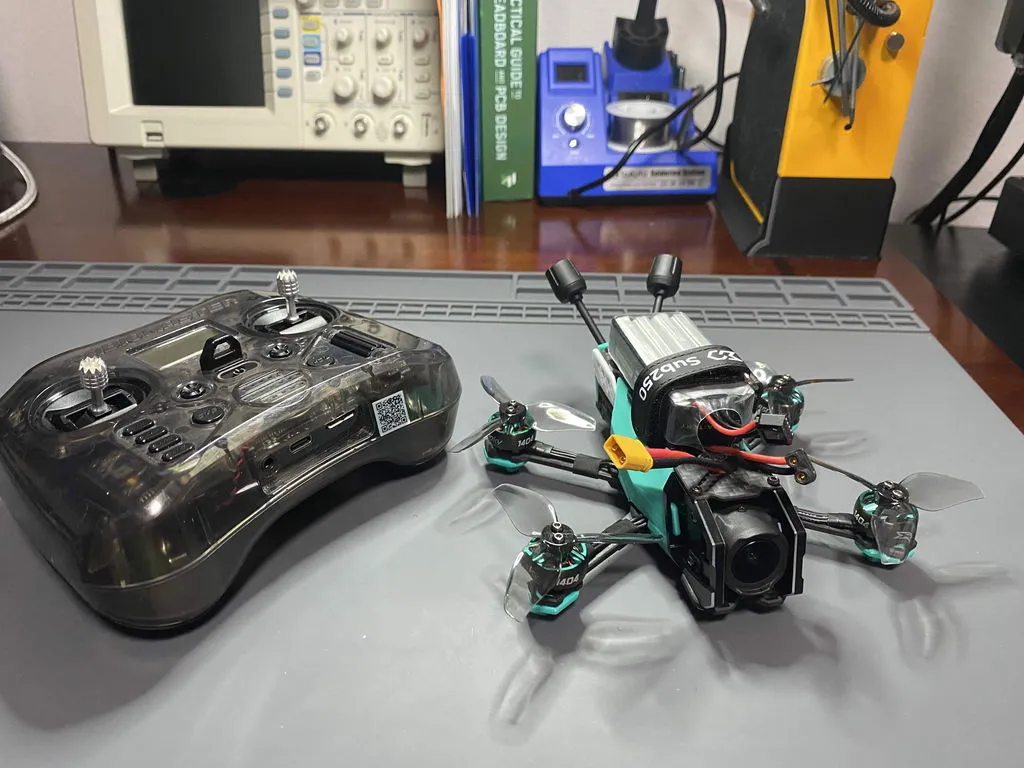 Sub250 Oasisfly25 drone FPV freestyle 2,5 pouces