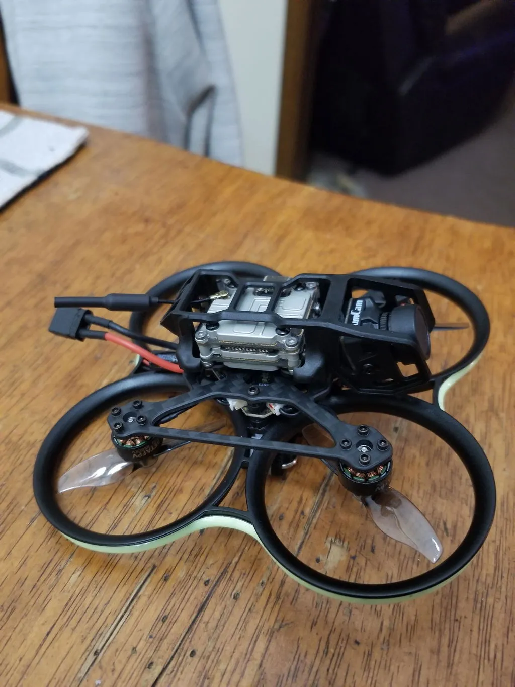 BetaFPV Pavo20 Brushless Whoop Quadcopter cinewhoop 2 pouces
