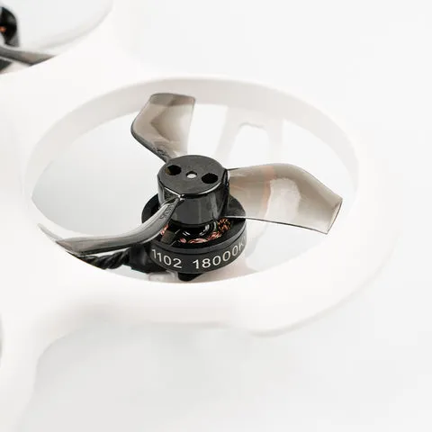 BetaFPV Cetus Pro drone FPV freestyle débutant